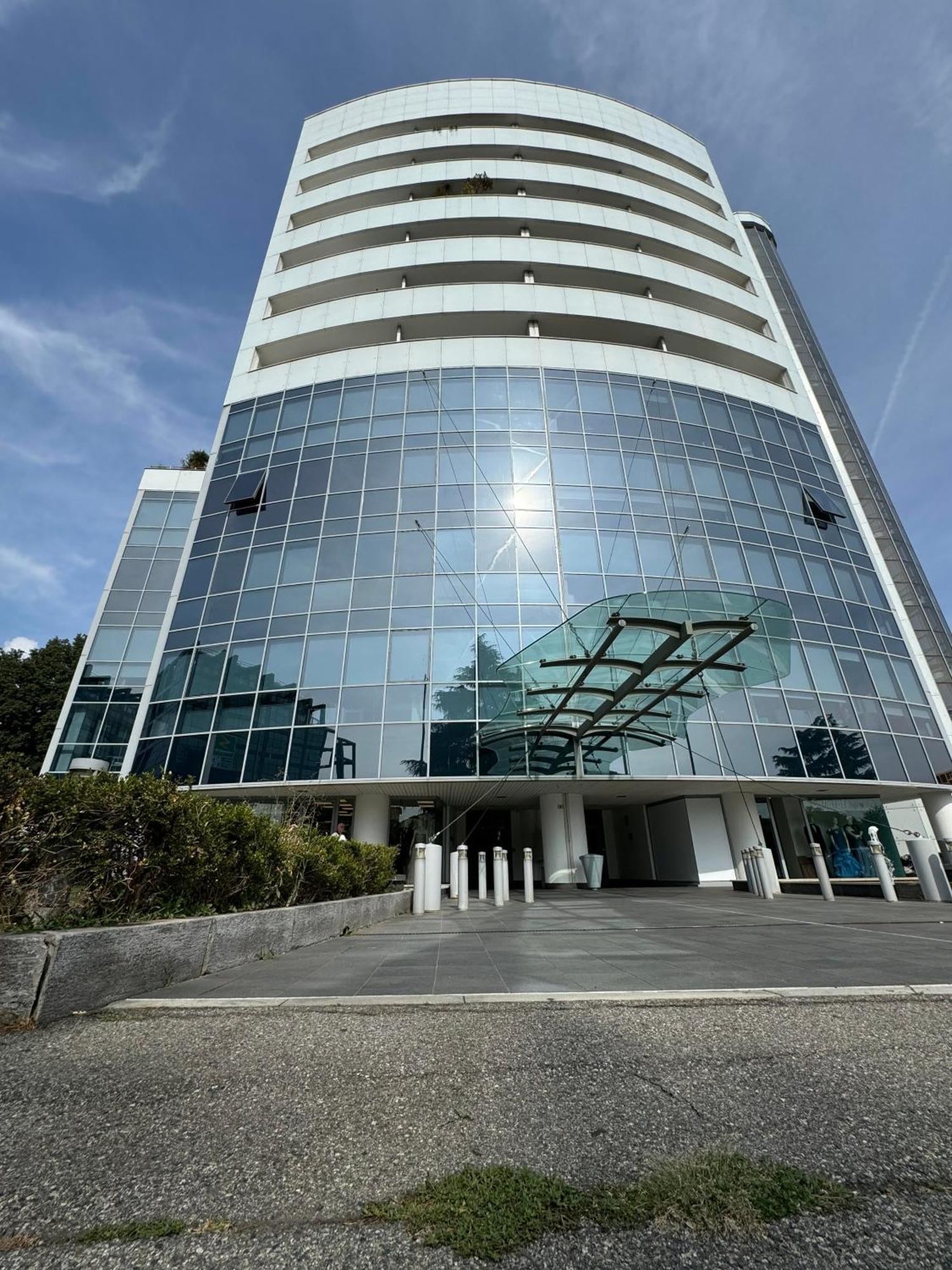 White Palace Malpensa Галларате Экстерьер фото